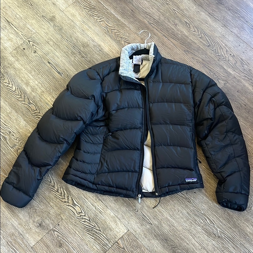 Patagonia Black Insulated Puffer Jacket